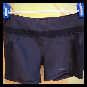 Saucony Women's Bullet Tight Short Black - EUC